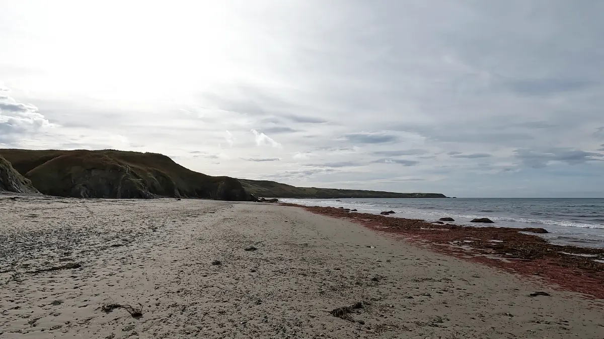 On the Tudweiliog to Whistling Sands route