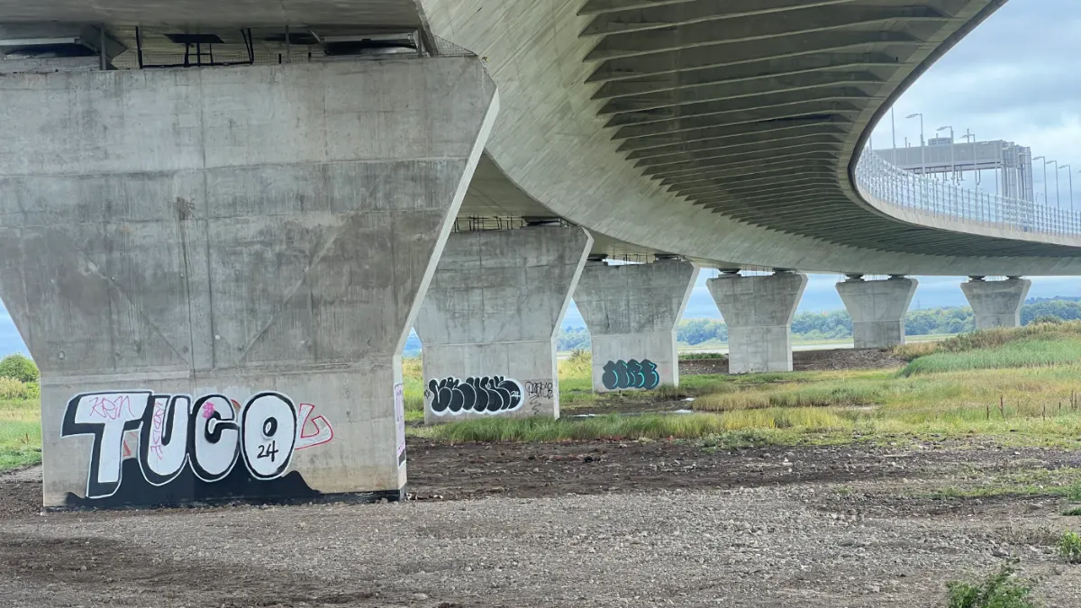 On the Runcorn and Widnes on the Trans Pennine Trail route