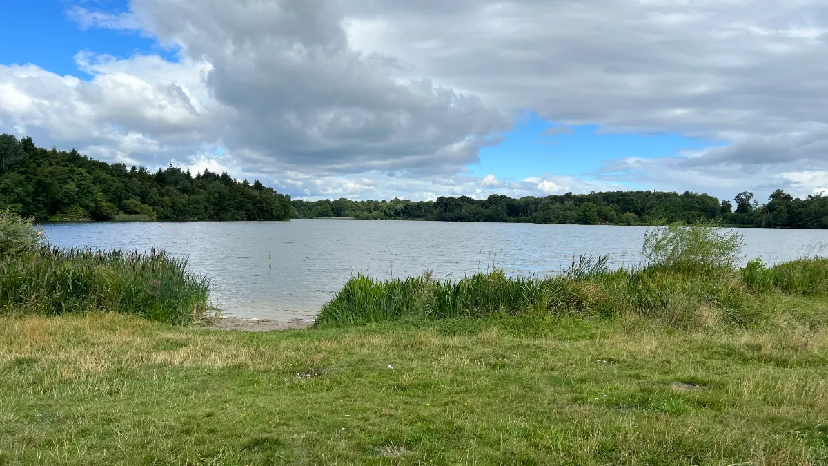 On the Colemere and Ellesmere route