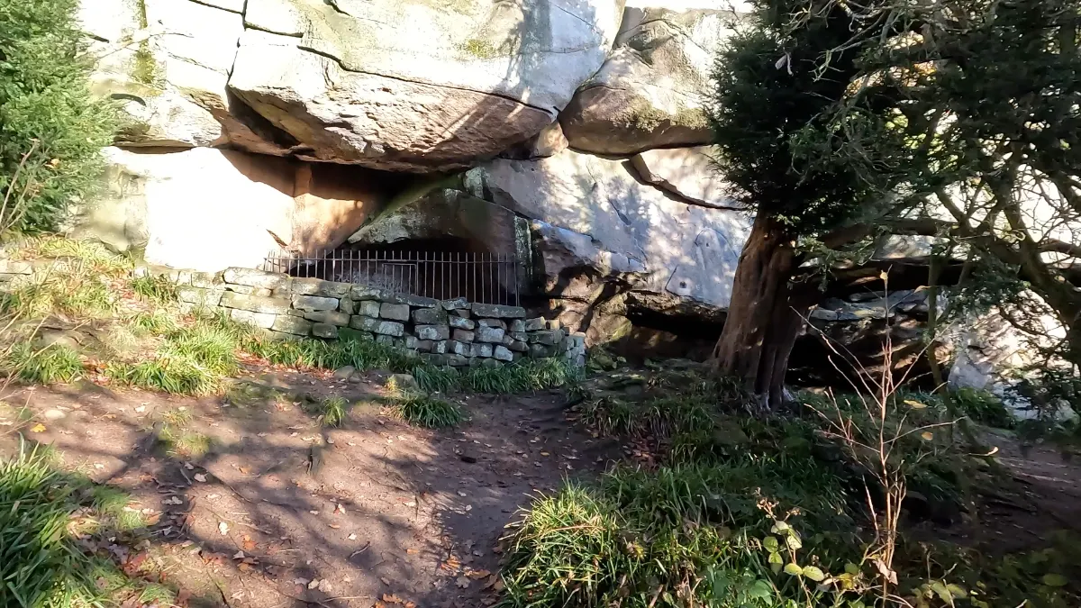 On the Birchover, Rowtor Rocks and Stanton Moor route