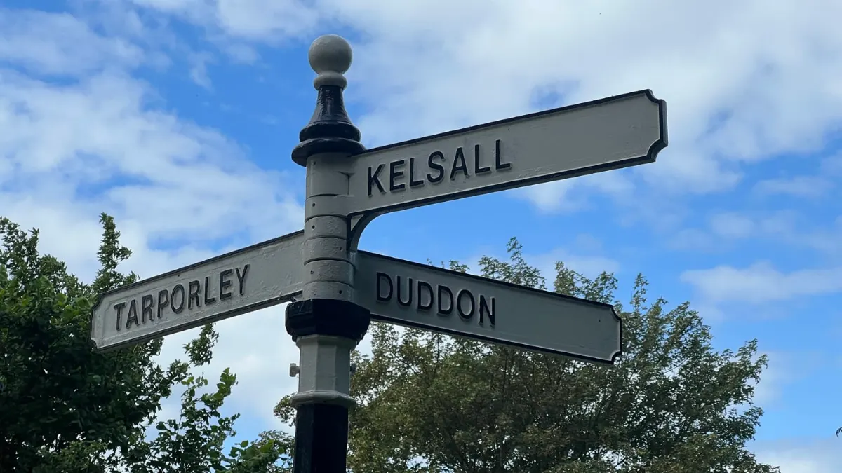 On the Utkinton and Tirley Garth route